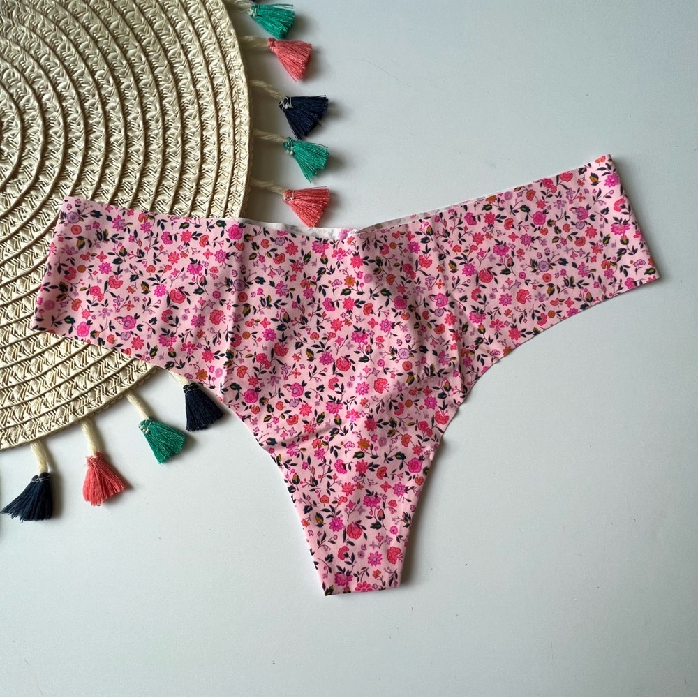 Victoria's Secret Sexy Illusions No Show Thong Panty Pretty Pink Ditsy Large NEW